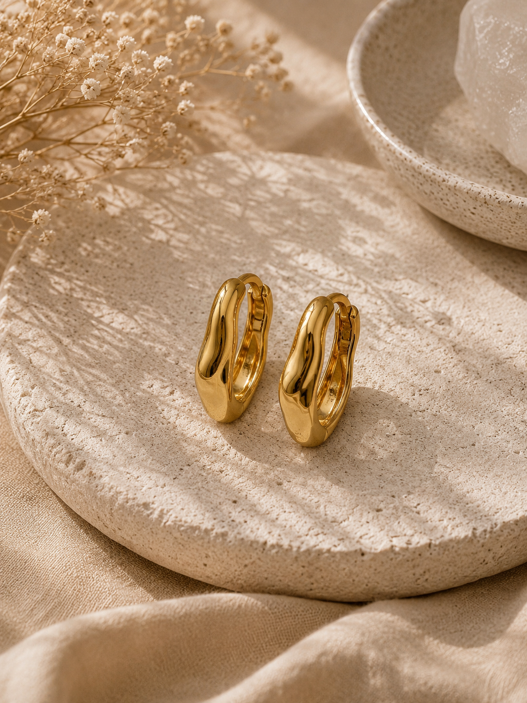 Darcy Oval Hoop Earrings